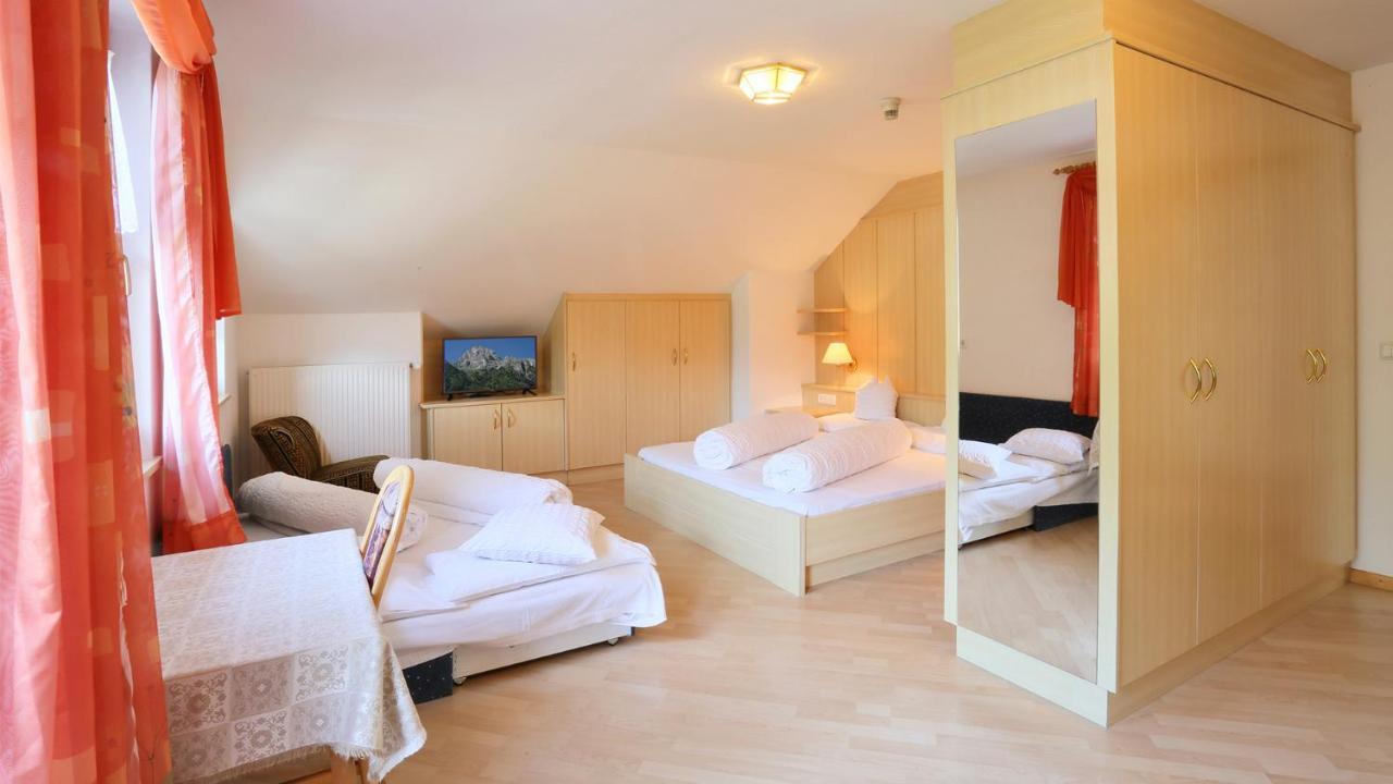 Pension Alpenhof B&B Colle Isarco Εξωτερικό φωτογραφία